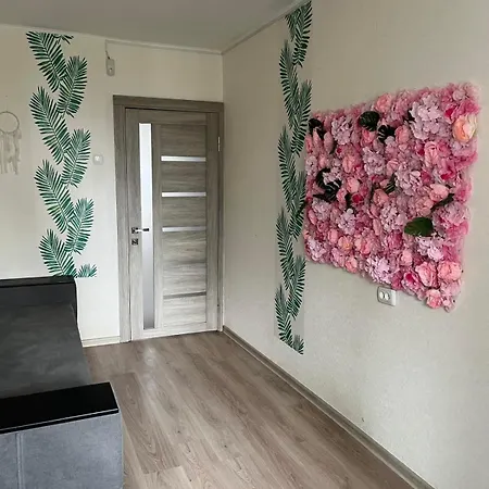 затишна трьохкімнатна у львові